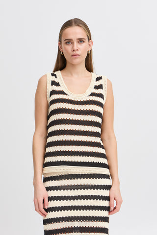 Top - Birdis (Black/almond milk)