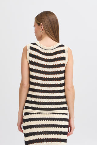 Top - Birdis (Black/almond milk)