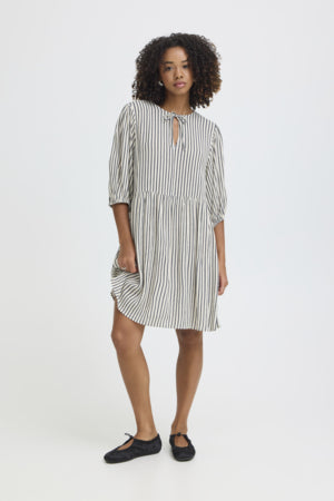 Robe - Marrakech AOP DR23 (Total Eclipse)