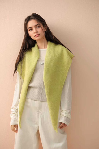 Écharpe Triangle en Tricot Doux – Style Coréen Confortable et Chic