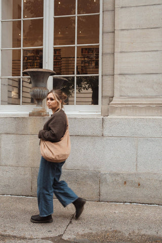 Sac bandoulière en velours côtelé - Dans le sac