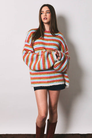 Pull oversize à grosses mailles et rayures multicolores