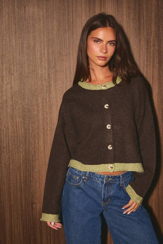 Cardigan en maille avec ourlet contrastant