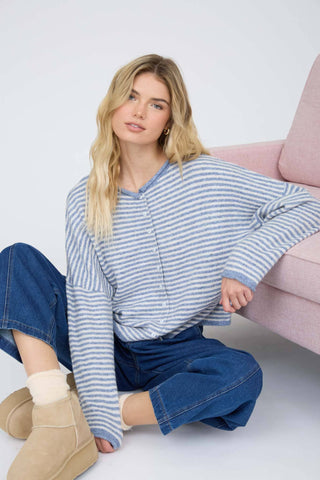 Cardigan en maille à rayures, épaules tombantes