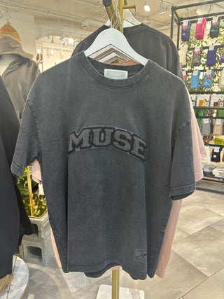 T-shirt - Muse (All Black)