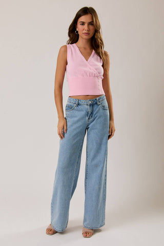 Top sans manches en maille, à pans croisés et boutonné