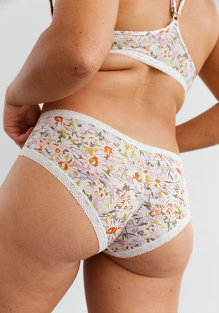 Microfiber shorty with lace trim - (3/33$)